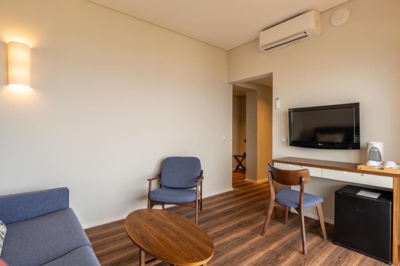 פונשל Hotel Girassol - Suite Hotel מראה חיצוני תמונה