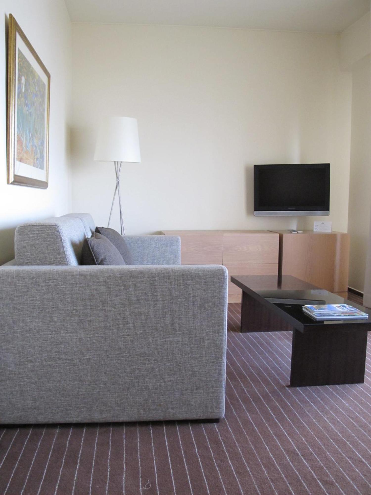 פונשל Hotel Girassol - Suite Hotel מראה חיצוני תמונה