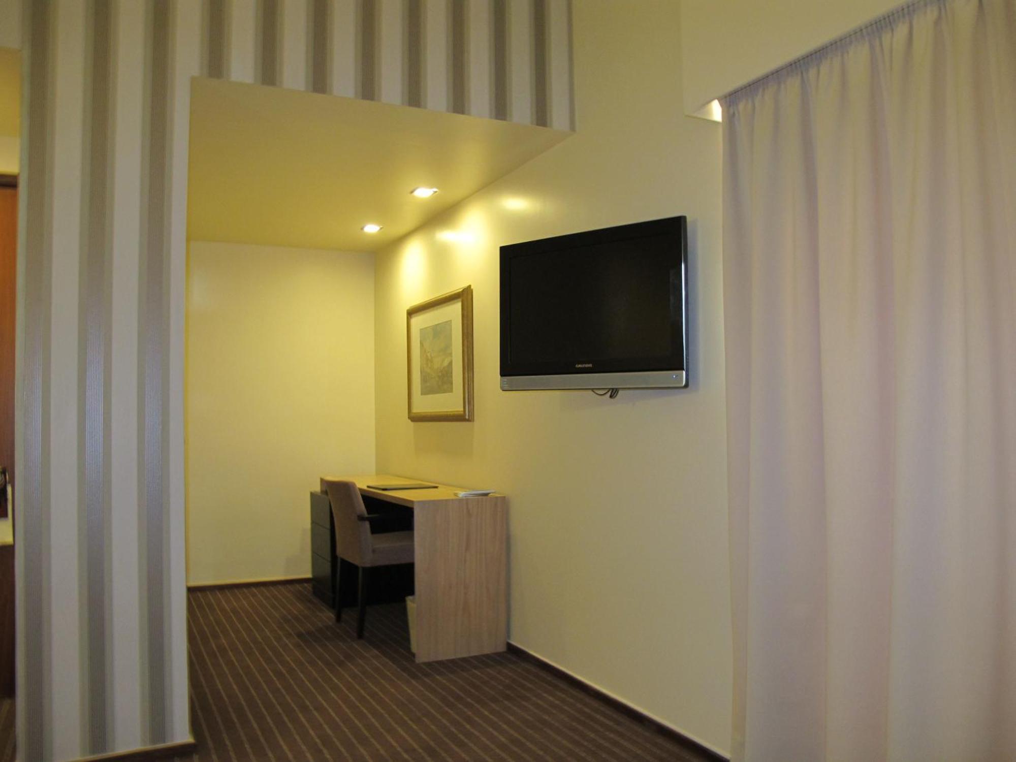 פונשל Hotel Girassol - Suite Hotel מראה חיצוני תמונה